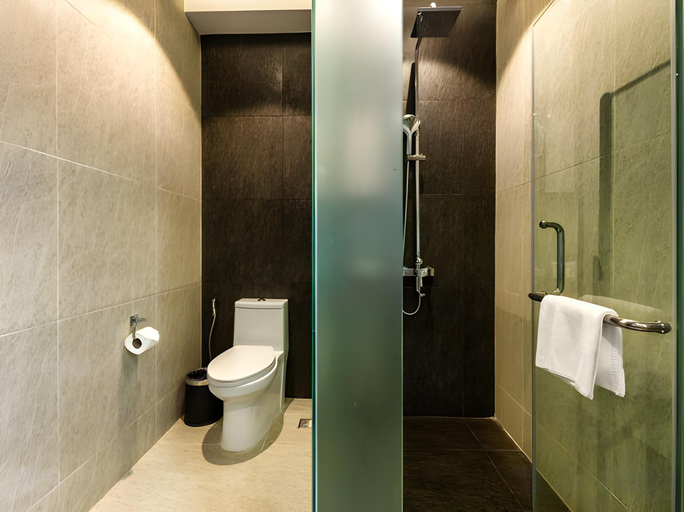Bathroom 21