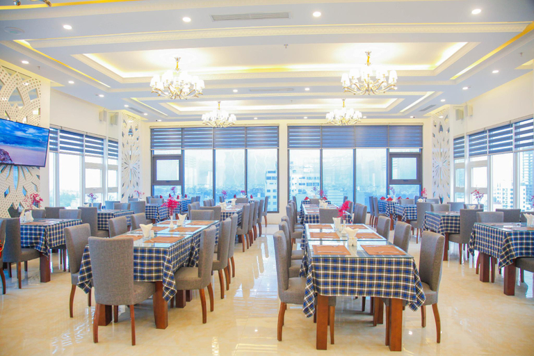 Food & Drinks 4, Golden Rose III, Da Nang