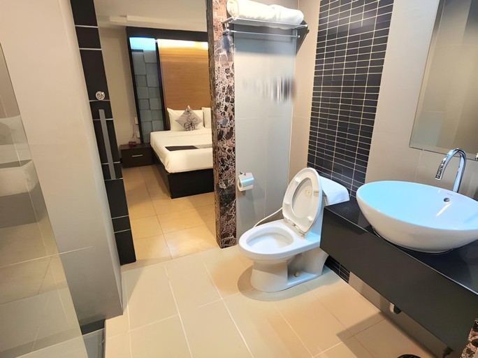 Bathroom 4, Sky Dome Resotel, Lat Phrao