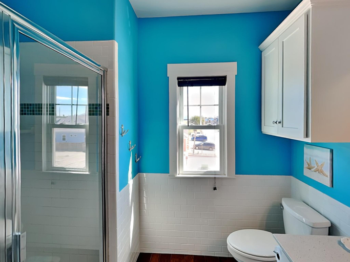 Bathroom 3, Beach Please, Nueces