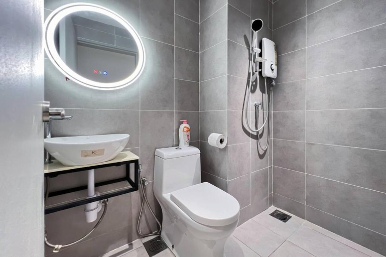 Bathroom 5, DK Impian Luxury Condominiums, Subang Airport - Smarthome, Shah Alam