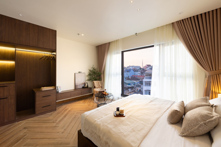 Bedroom 13