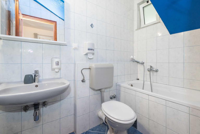 Bathroom 3, Apartments Azzurro, Dubrovnik