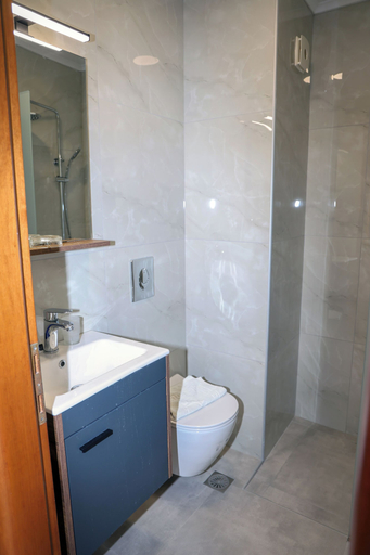 Bathroom 5, Marie Hotel, South Aegean