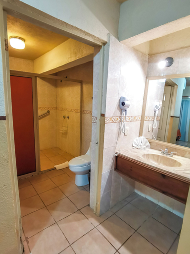 Bathroom 4, Hotel El Nogalito, Cuatrociénegas