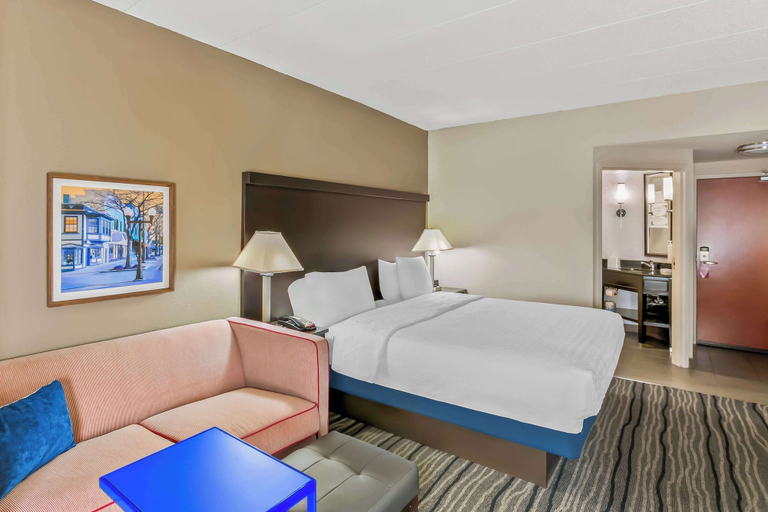 Bedroom 3, Hampton Inn Bowie, Prince George's