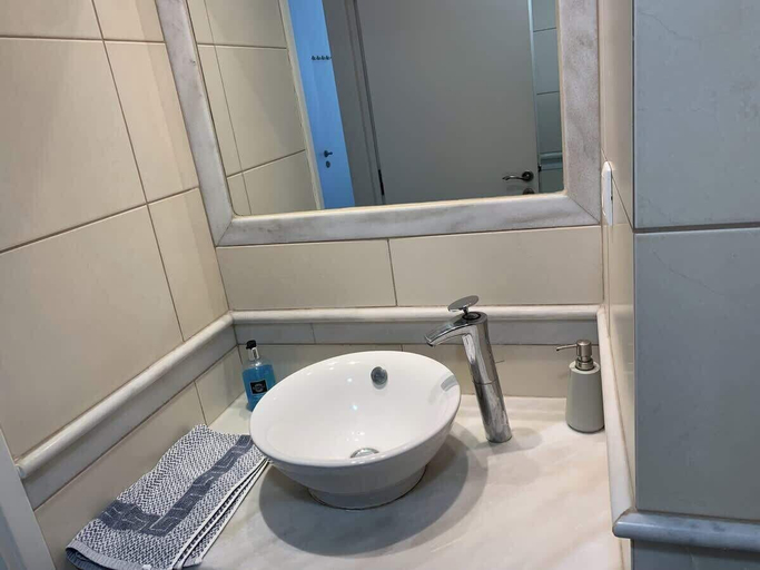 Bathroom 4, Cassiopeia 1BR Apt on Beach with Pool, Crete