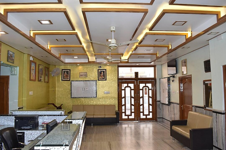 Others 3, Hotel Bharat Niwas, Bikaner