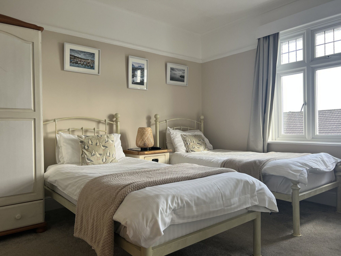 Bedroom 4, Gwyndra House B&B, Cornwall