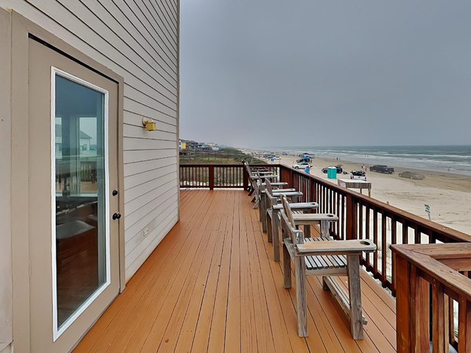 Others 4, Seaside Eden, Brazoria