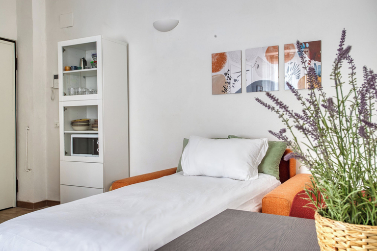 Bedroom, Fascinating Flat next to Corso, Milano