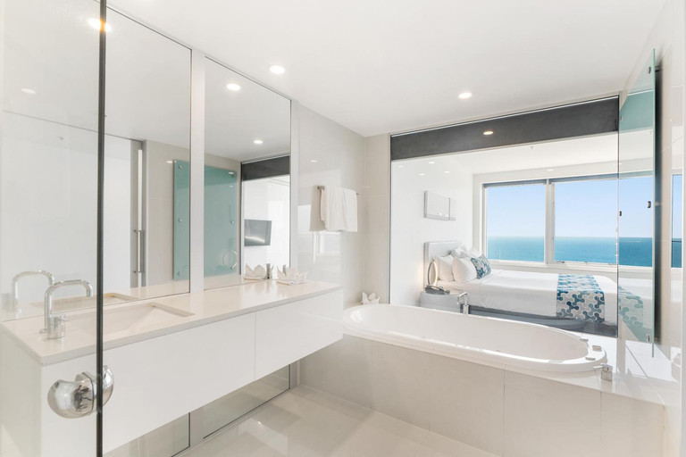 Bathroom 5, Q1 Resort and Spa, Gold Coast