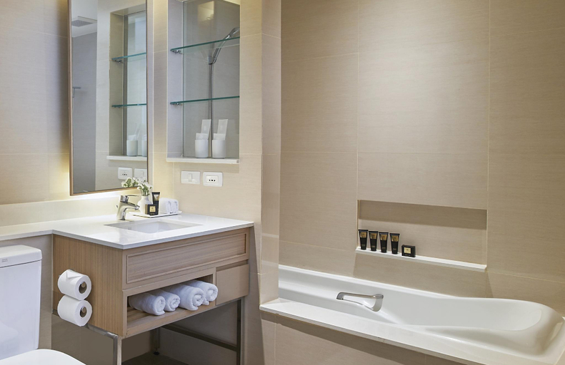 Bathroom 15