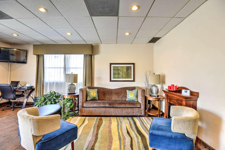 Public Area 2, Surestay By Best Western Ottawa, Franklin