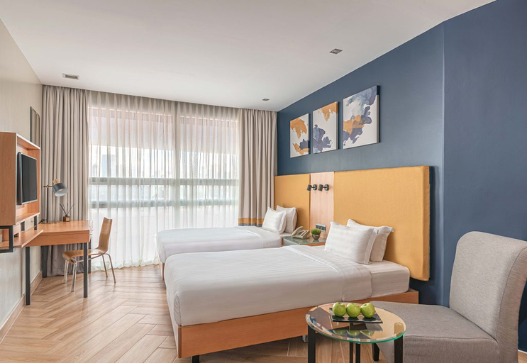 Greenhills Elan Hotel Modern Room Type - Deluxe Twin Room