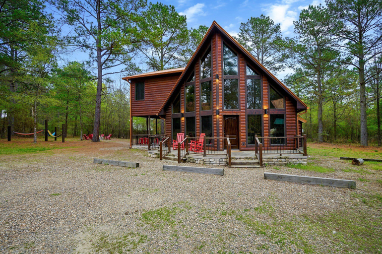 Exterior & Views 1, Sugar Mama Cabin for 10!, McCurtain