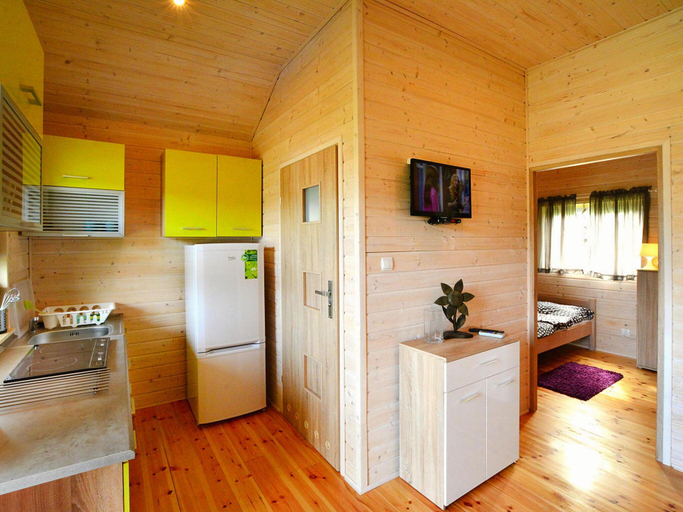 Others 5, Holiday homes with air conditioning, pool, jacuzzi, Sławno