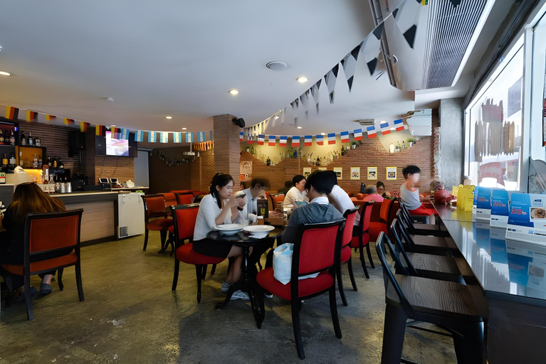 Food & Drinks 5, Arawana Express Phromphong, Wattana