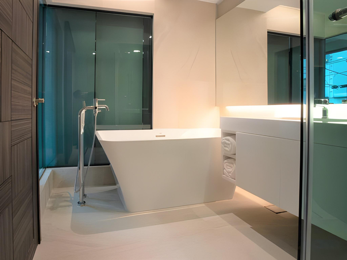 Bathroom 20