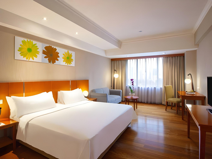 Bedroom 15