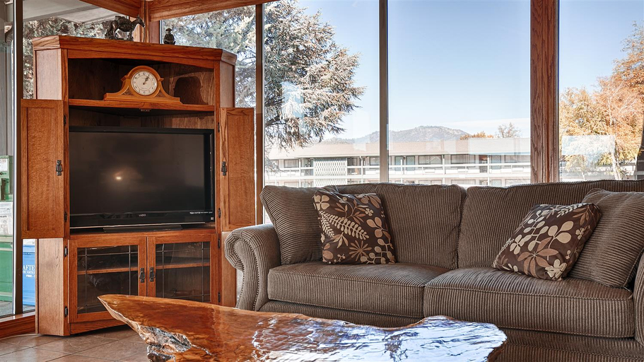 Public Area 3, Best Western Miner's Inn, Siskiyou
