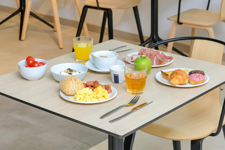 Food & Drinks 5, B&B Hotel Milano Sesto Marelli, Milano