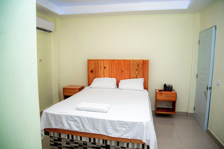 Others 4, Hotel J&M, Salvaleon de Higuey