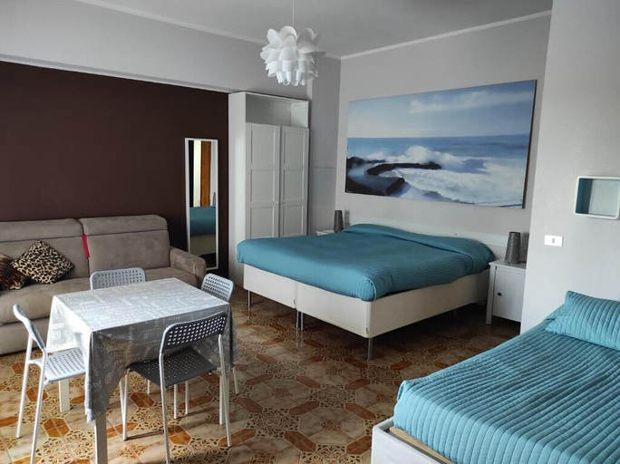 Bedroom 4, B&B Residenza Leonardo, Ancona