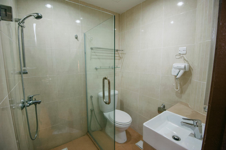 Bathroom 8