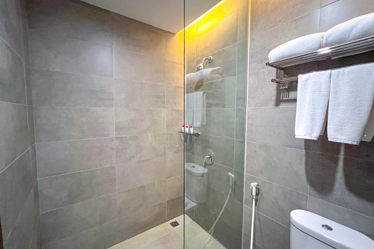 Bathroom 20