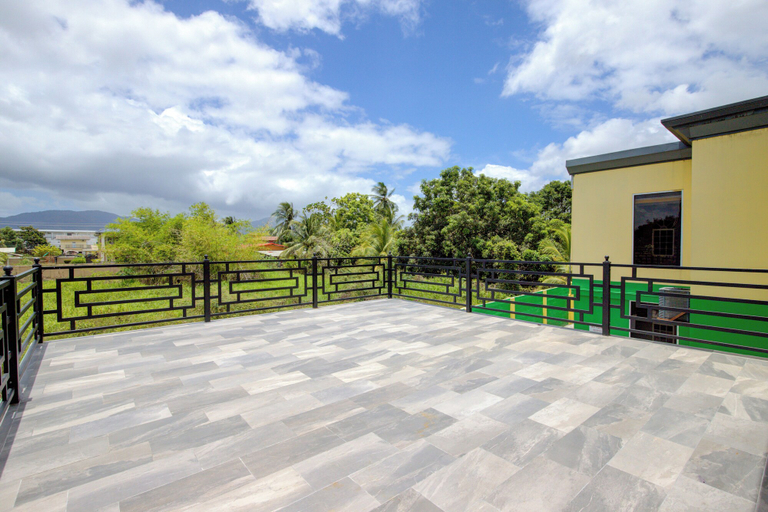 Exterior & Views 2, Airport Suites Hotel