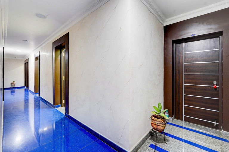 Interior 2, Super Hotel O Perungalathur, Kancheepuram