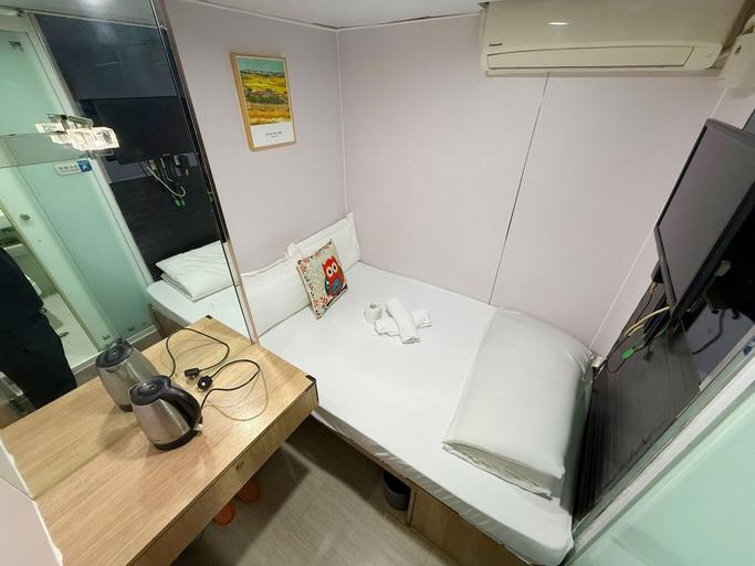 Others 5, Fortune Inn, Kowloon