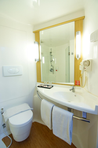 Bathroom 5