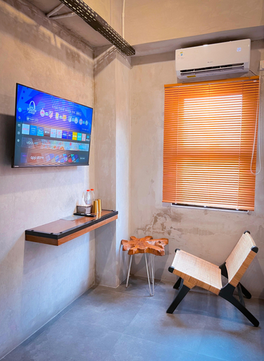 ketuk pintu by turu kene Room Type - Turukene studio room