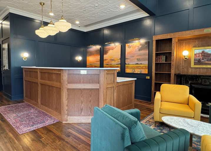 Others 5, Hotel Garber, Webster