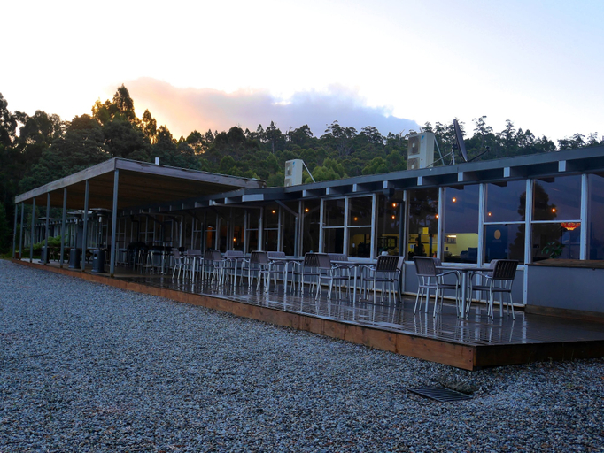 Exterior & Views 2, Pedder Wilderness Lodge, Derwent Valley