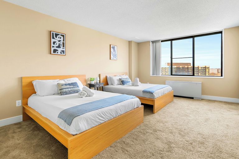 Bedroom 2, Crystal City Apartments near 15th Street - We Host, Arlington