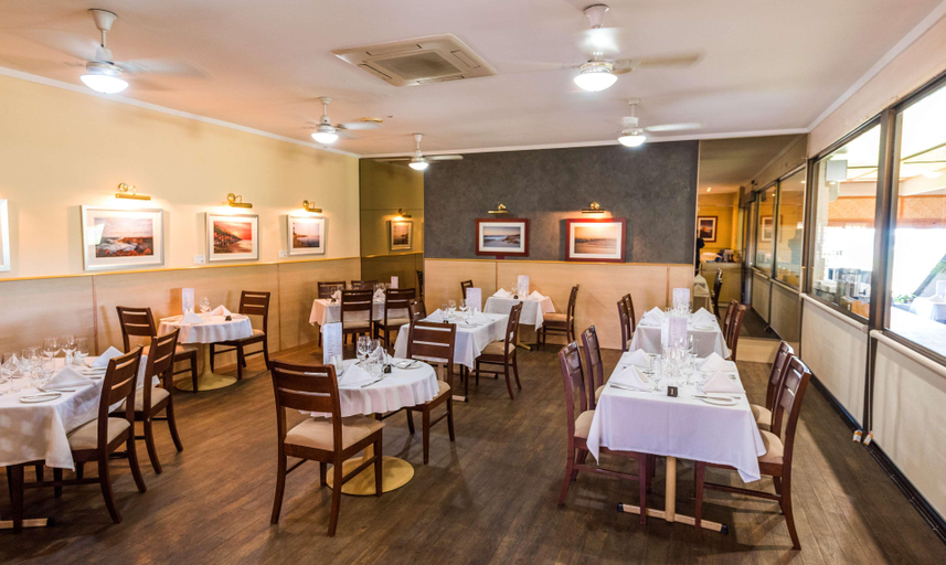 Food & Drinks 5, Hospitality Carnarvon, SureStay Collection by Best, Carnarvon