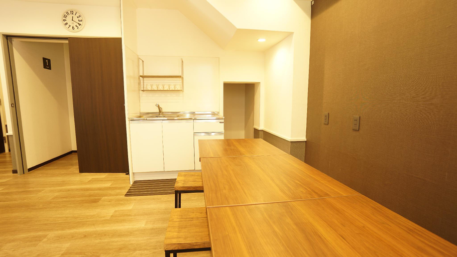 Public Area 2, House Ikebukuro, Toshima