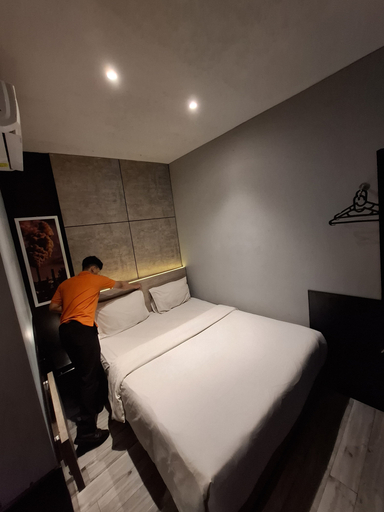 Bedroom 3, Weis Hotel Simpang Lima Semarang, Semarang