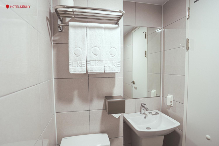 Bathroom 4, Hotel Kenny Yeosu, Yeosu
