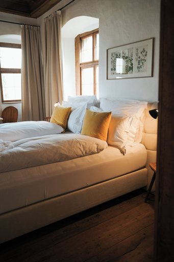 Bedroom 4, Ansitz Zinnenberg, Bolzano