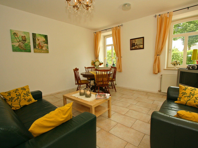 Others 3, Farmstay with Garden Views, Gulpen-Wittem