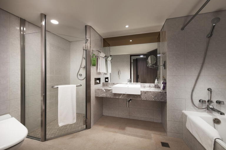 Bathroom 5, Howard Plaza Hotel, Kaohsiung