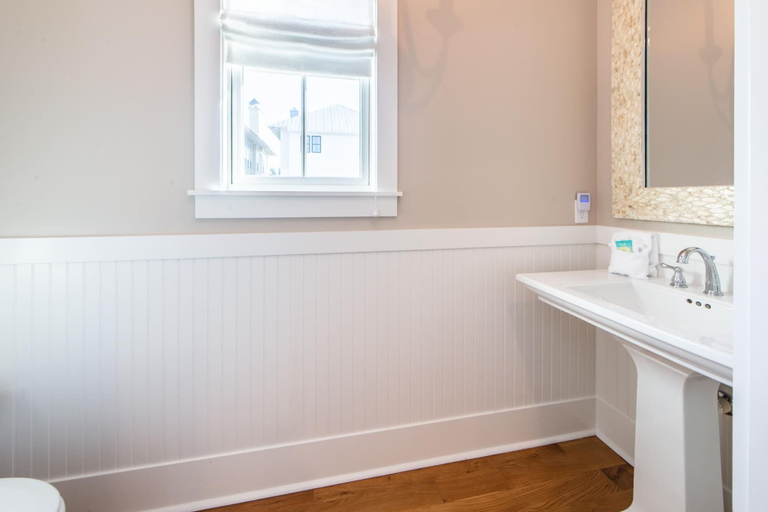 Bathroom 3, Day Is Done, Walton