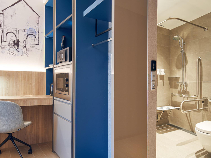 Bathroom 5, Capri by Fraser, China Square / Singapore, Singapore