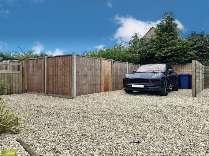 Property grounds 5, Luxurious Guest House in Yorkshire With Parking, North Yorkshire