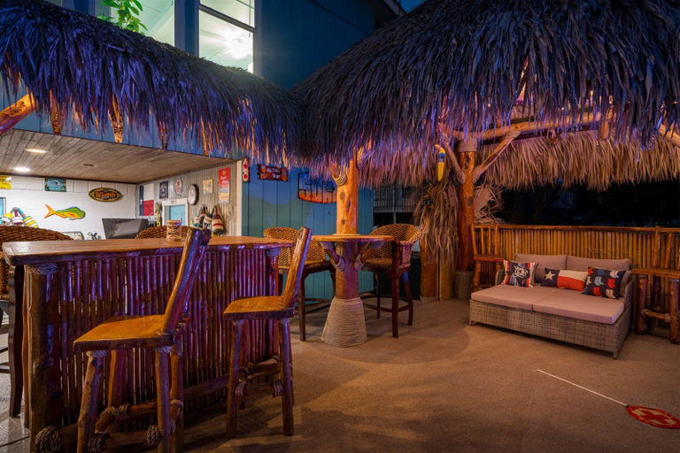 Food & Drinks 5, Texas Tiki, Aransas