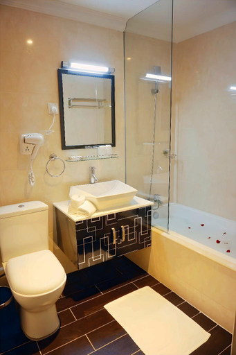 Bathroom 12